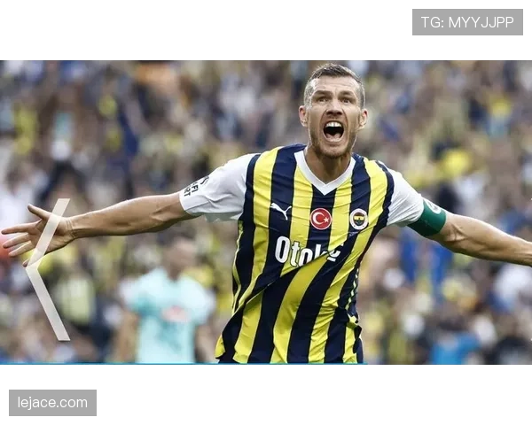 哲科与莱万：单点强攻与体系渗透的终结者模式分野